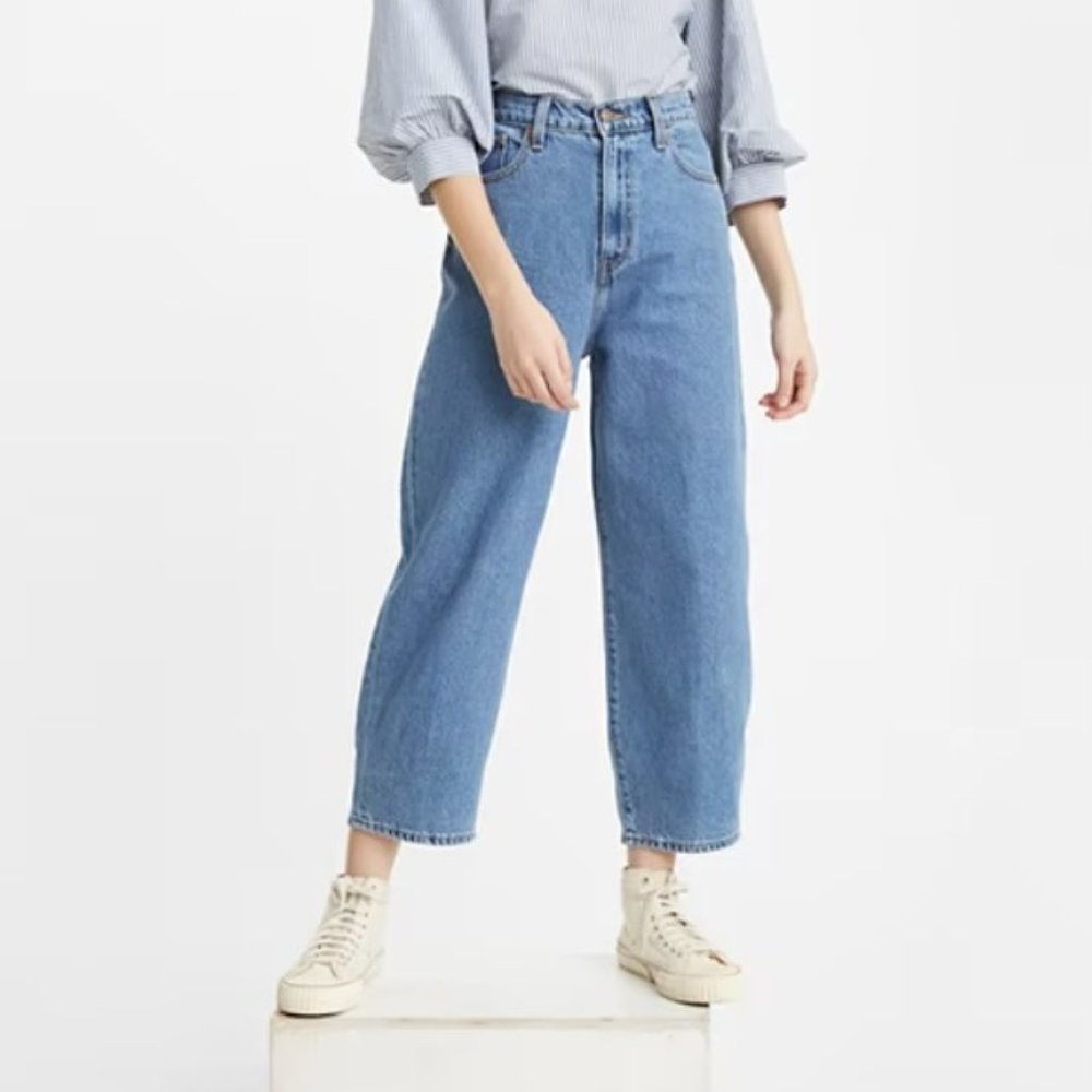 Levi's Premium Balloon Leg Jeans Anti-Gravity Light Wash